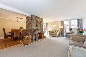 Lounge- click for photo gallery
